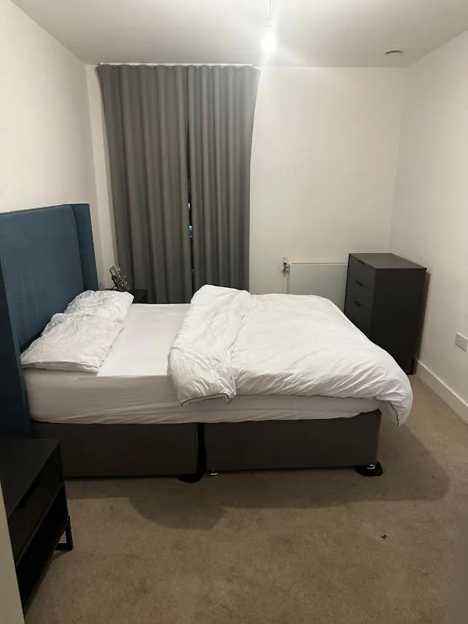 Luxury 2 Bedrooms Apartment Barking