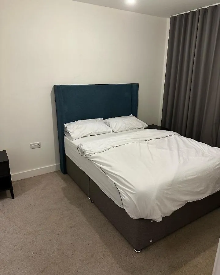 Luxury 2 Bedrooms Apartment Barking   Barking (Greater London)