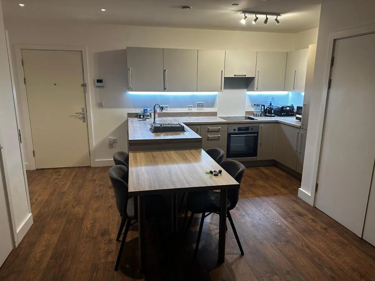 Luxury 2 Bedrooms Apartment Barking  0*, Barking (Greater London)